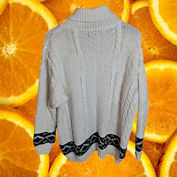 Specialty Women's White Geometric Cable-Knit Turtle-Neck Sweater Size S - Picture 3 of 7